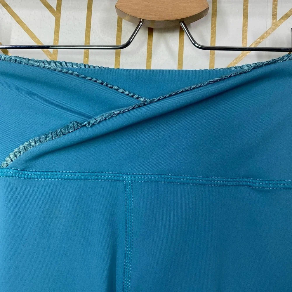 Free People Movement Mid-Rise Get Shorty Leggings‎ - Picture 7 of 12